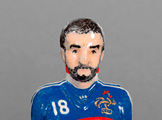 17 Éric Cantona