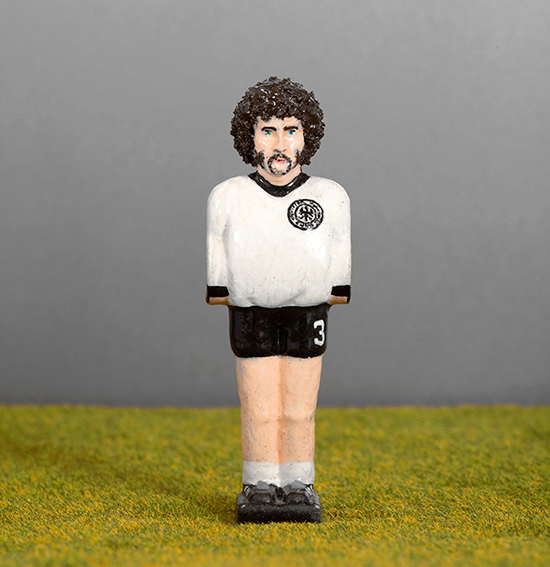 24 Paul Breitner