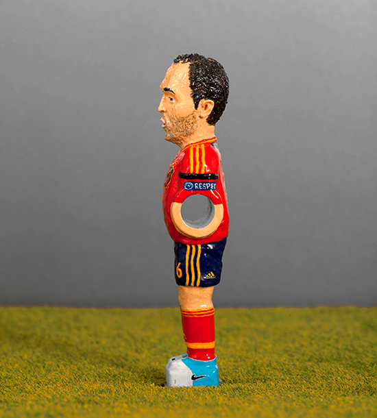 64 Andrés Iniesta